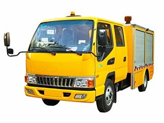 大流量排水抢险车